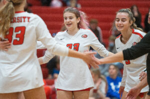 University volleyball team's young, but talented, roster aims for state tournament appearance